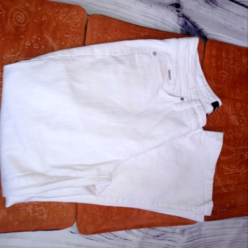 Capri Pants - Picture 4 of 4